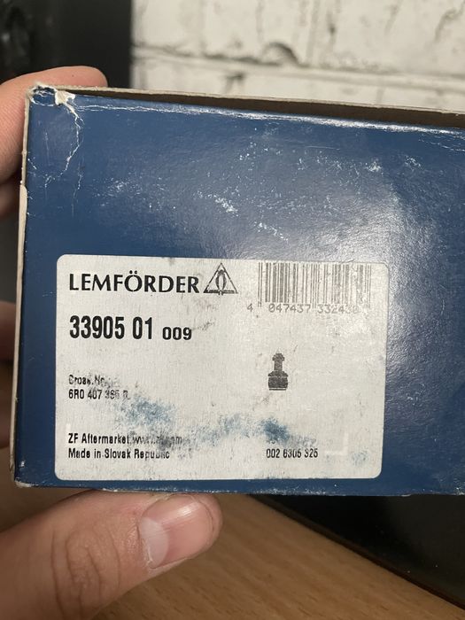 Lemforder 3390501 шаровая опора L/R