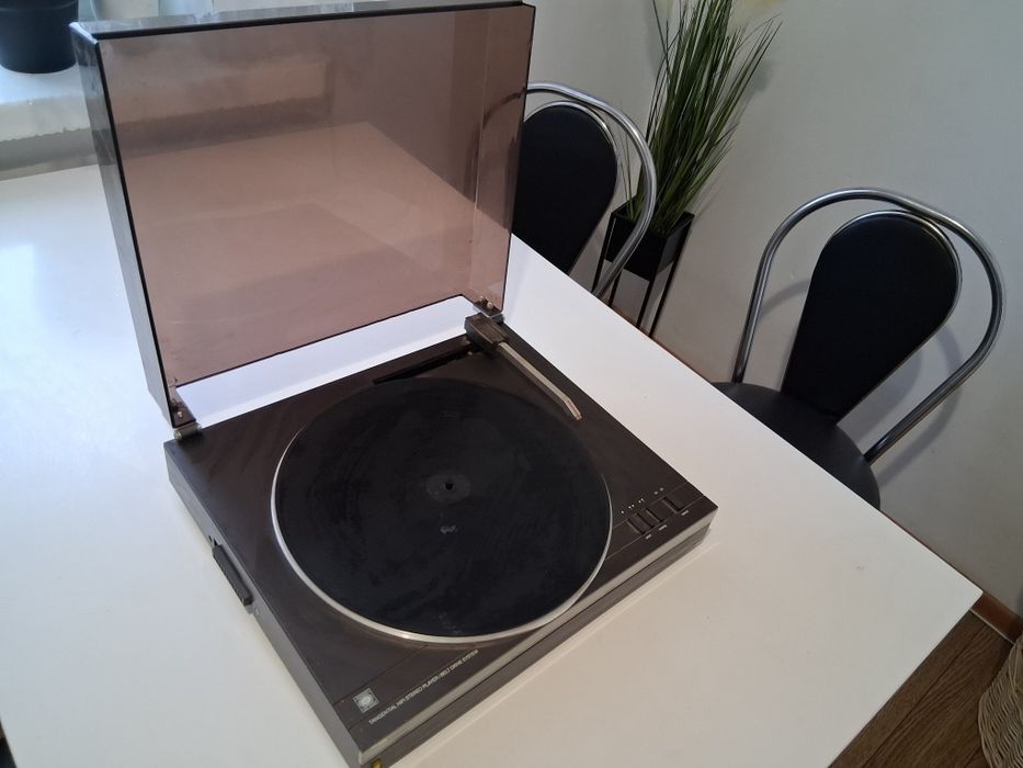 Gramofon DCS PTT 8026