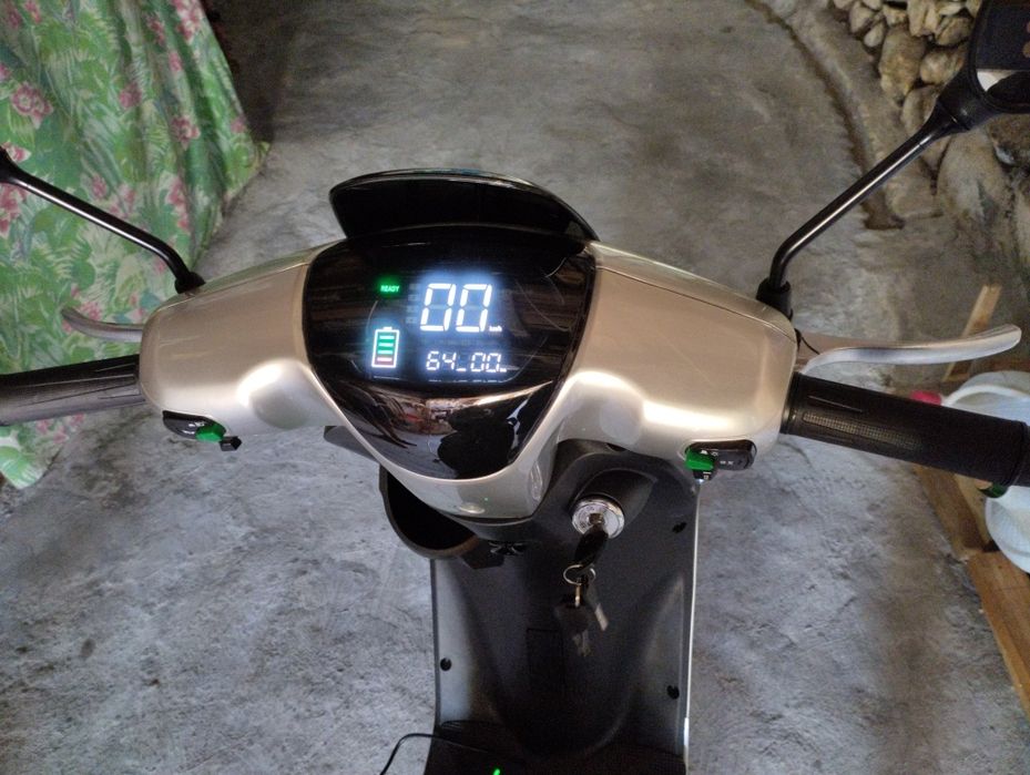 Scooter elétrica