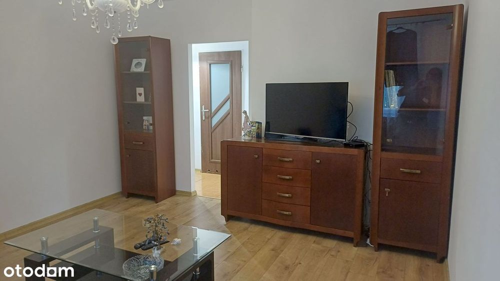Ładne mieszkanie 2-pokojowe z piwnicą na parterze w centrum Pruszkowa