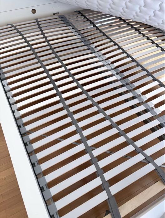 Cama Ikea (Malm)