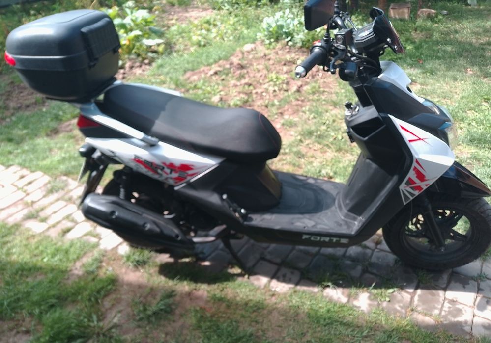 Скутер FORTE BWS-R 150