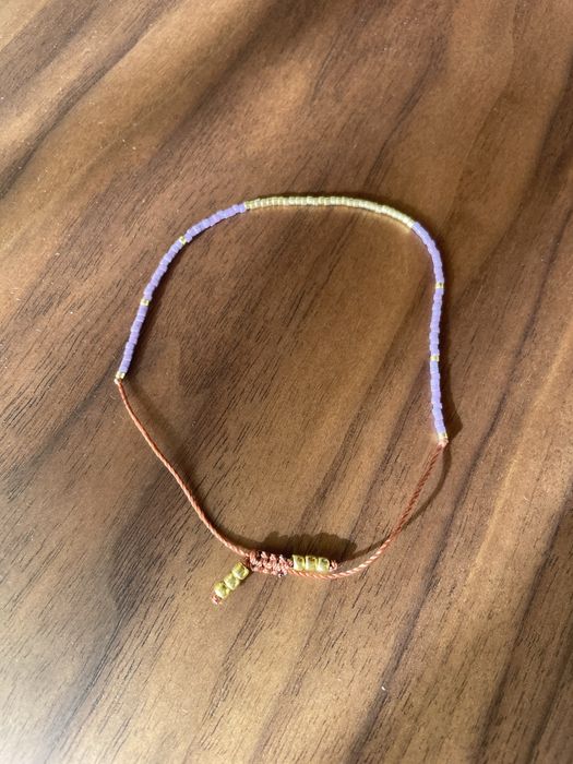 Quatro pulseiras de tamanho ajustável