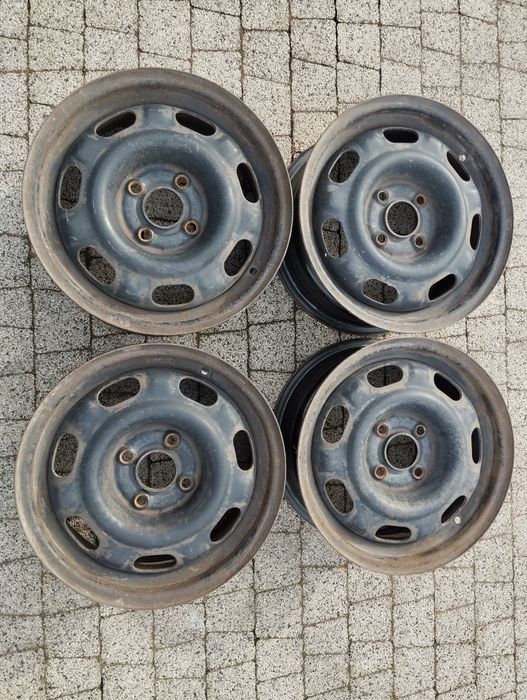 Felga Vw 14" 4x100 6J ET43 1H0-027A 57,1mm cena za sztukę