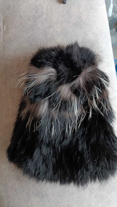 Продается шуба из нутрии (плюс шапка)