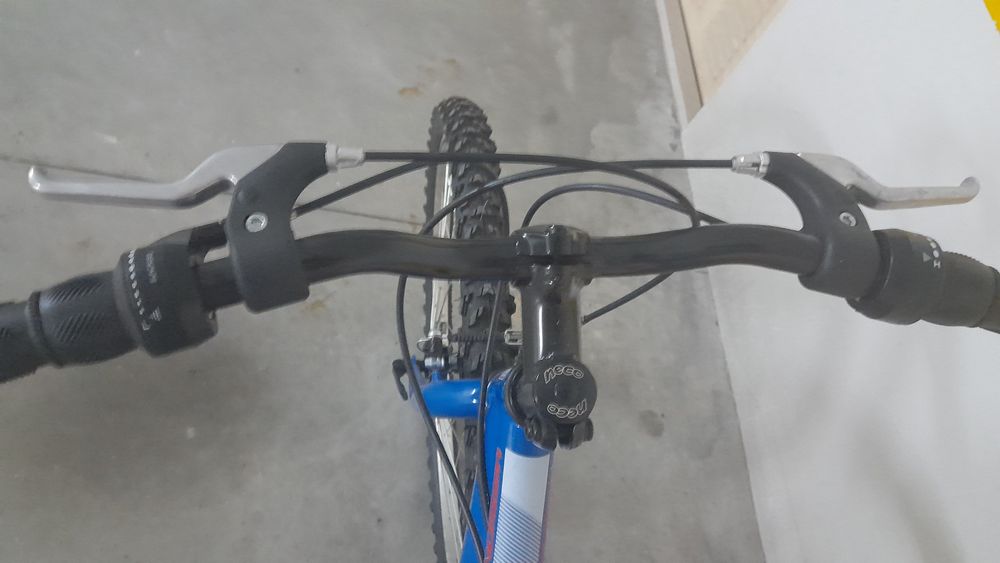 Bicicleta de montanha hardtail
