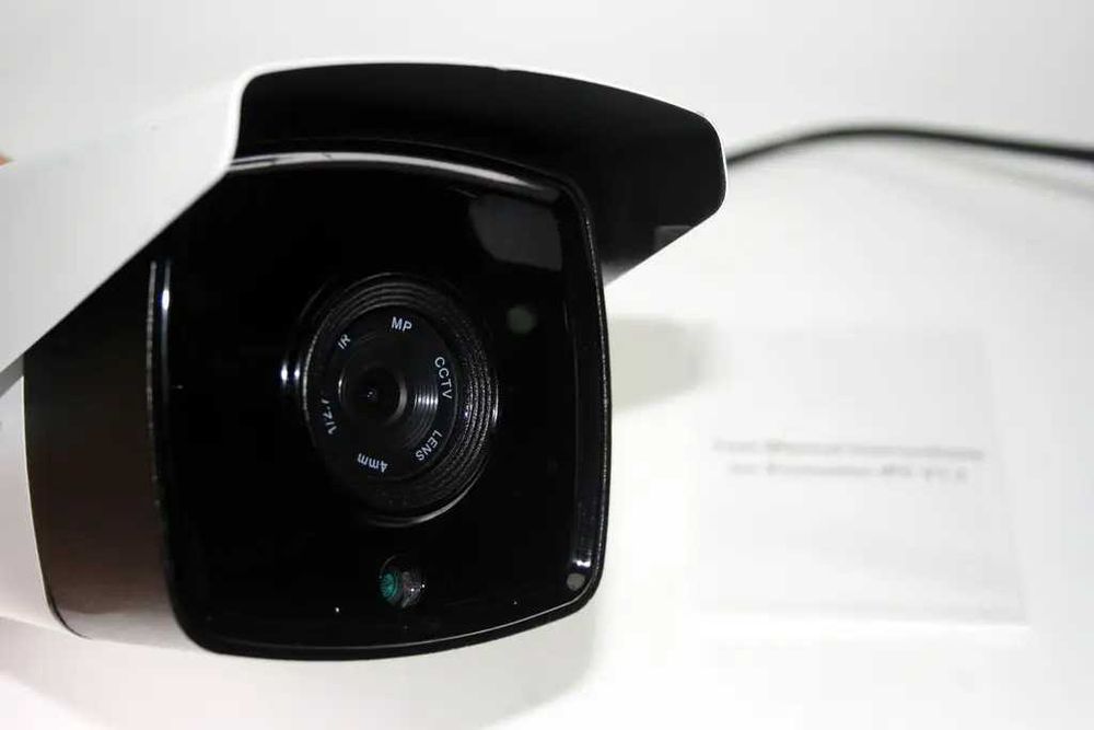 Камера  AHD (MHK-A9514X-400W) 4 МП подсветка 100 метров