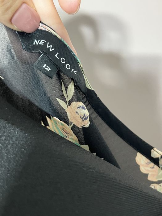 Cienka bluzka/narzutka marki New Look w rozmiarze 40 L