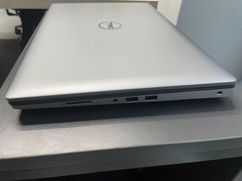 Dell Precision 7550 \Core i7-10750H\32Gb-DDR4\nVidia Quadro T2000(4gb)