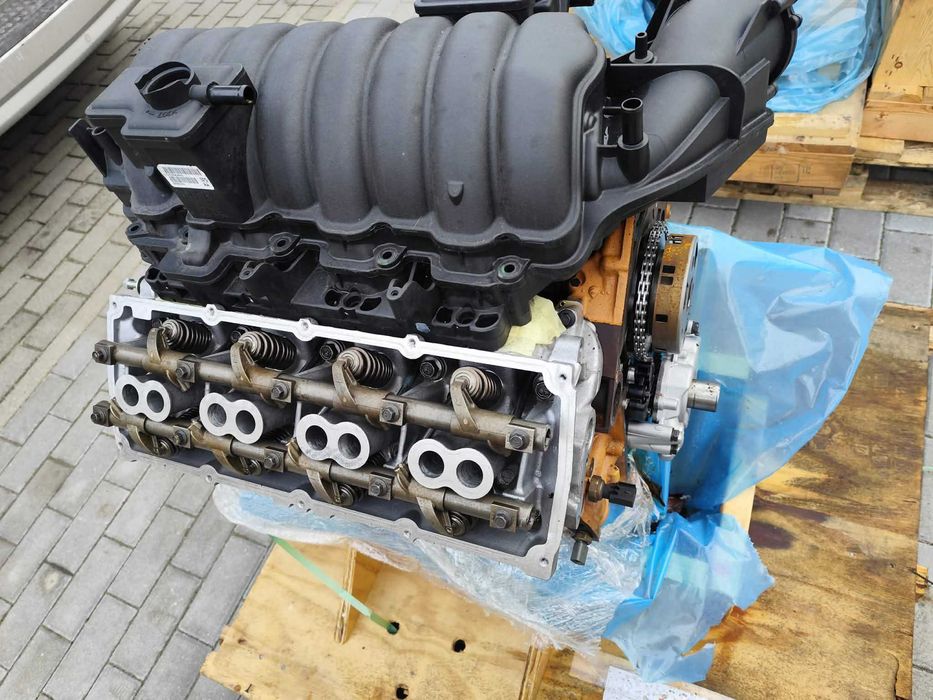 Dodge Charger Challenger Jeep G. Cherokee Wrangler silnik V8 6.4l