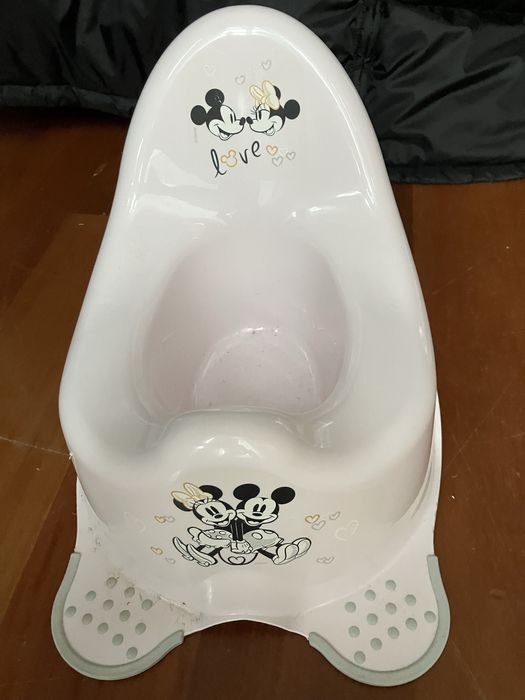 Penico, degrau e tampa do Mickey e da Minnie