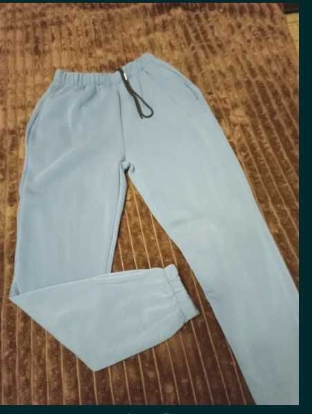 Продам теплые мужские штаны.