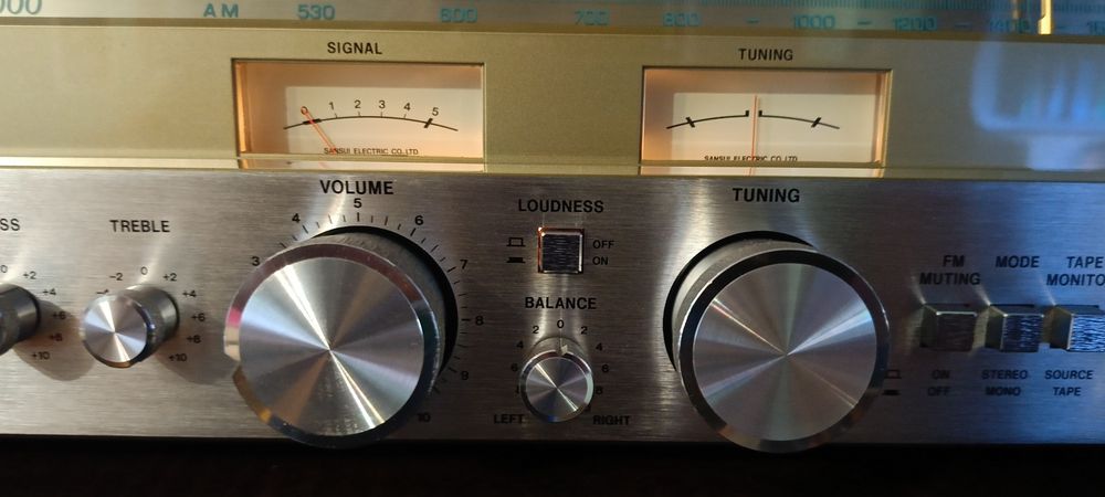 Sansui G 2000 amplituner.