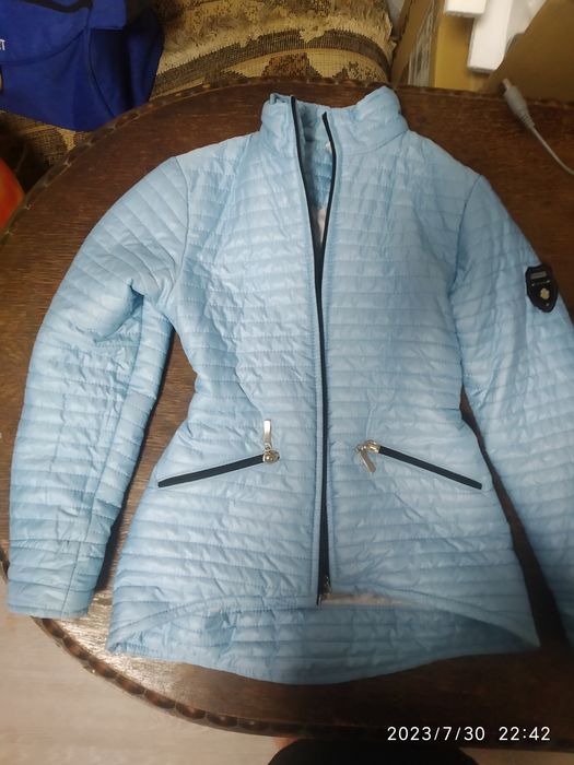 Курточка для дівчинки