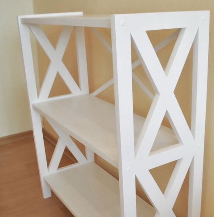 Деревʼяний стелаж , етажерка, поличка