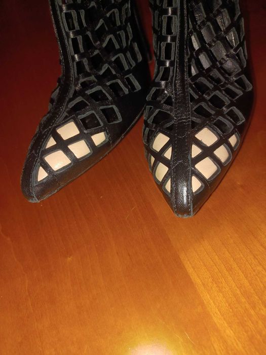 Botas em pele da Zara Woman Studio - favoritas dos bloggers!