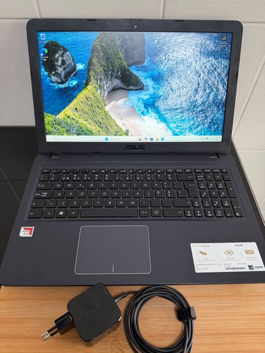 Portátil Asus VivoBook