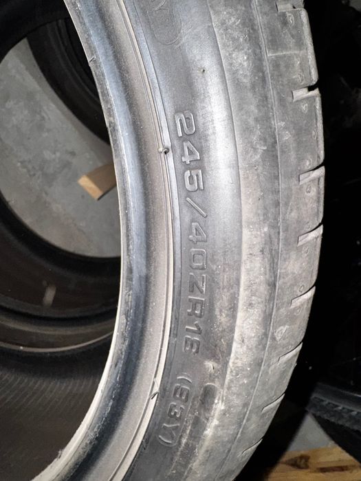 Opony 245/40/18 Dunlop 2szt.