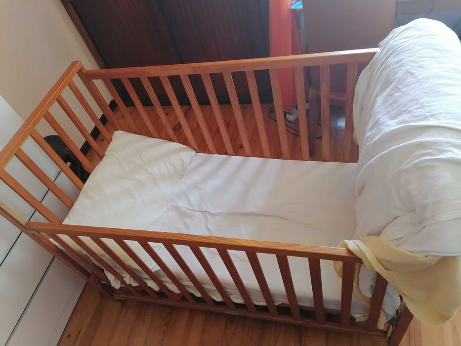 cama grades berçário criança com  colchão