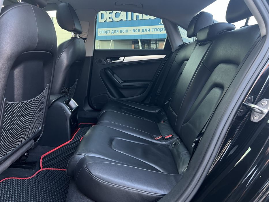 AUDI A4 B8 2011
