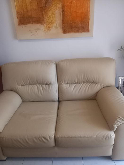 sofá 2 lugares  beige