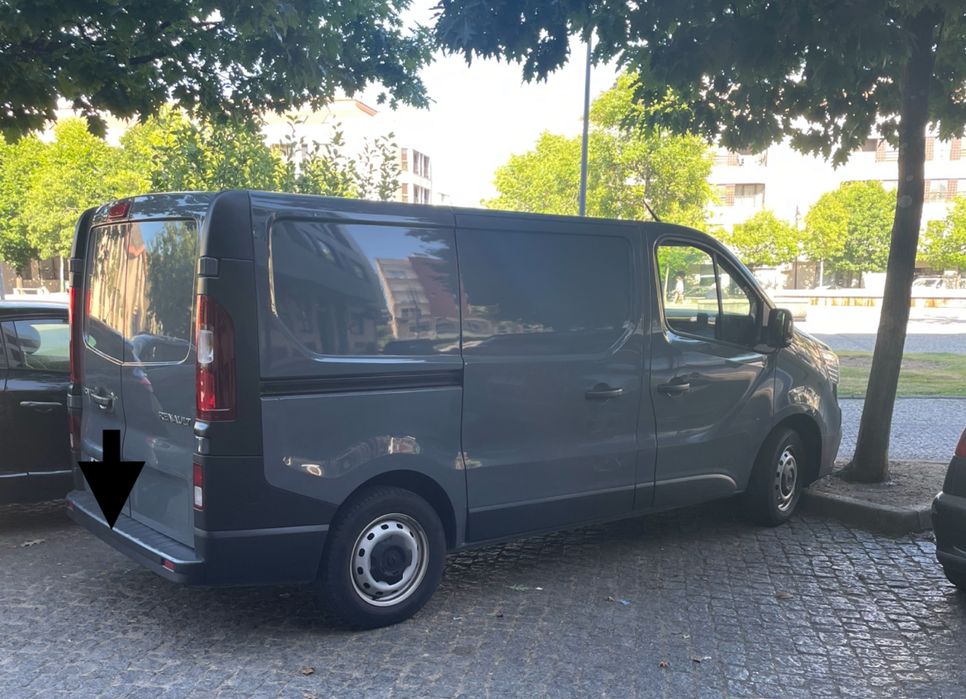 Renault trafic l2h1  2.0 cdi