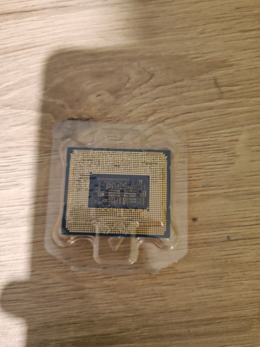 „Nowy, fabrycznie zapakowany Intel Core i5‑12600KF – nigdy nieużywany!