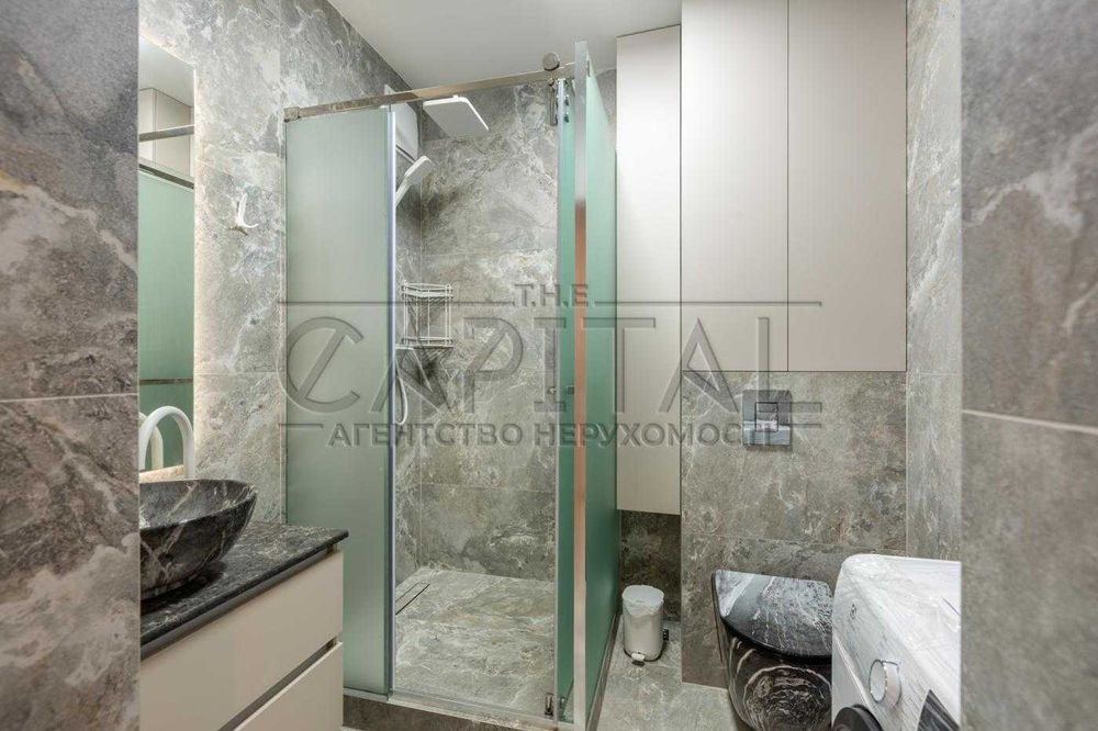 Перша здача Дизайнерська Варшавський + ГЕНЕРАТОР Ретровіль 50м