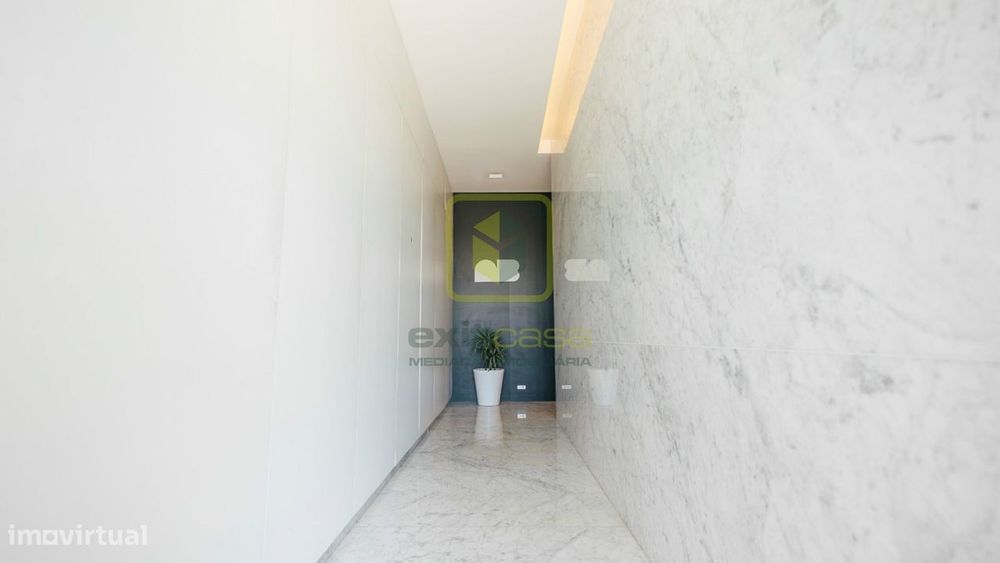 Apartamento T3 primeira linha de mar!