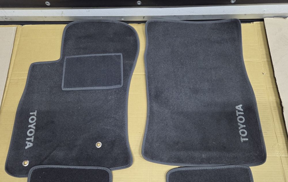 Коврики Toyota Prado 120 Прадо розборка шрот запчастини