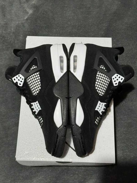 Jordan 4 Retro White Thunder R.45