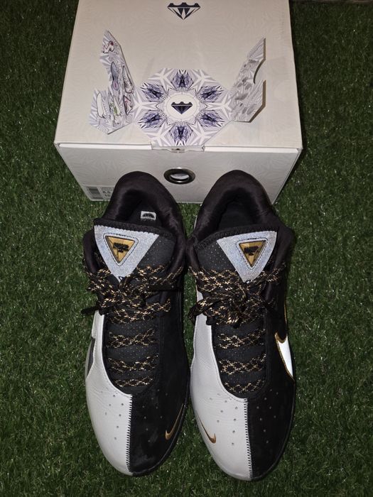 Кросівки LeBron 22