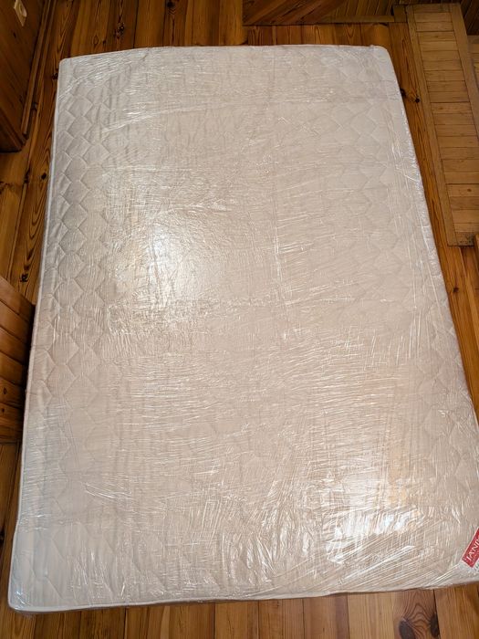 Materac WENUS JANPOL kieszeniowy H2 140x200
Matera