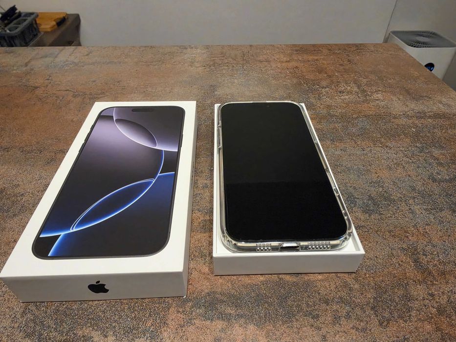 Iphone 16 pro max, gwiezdna szarość 256 gb, bateria 93 %