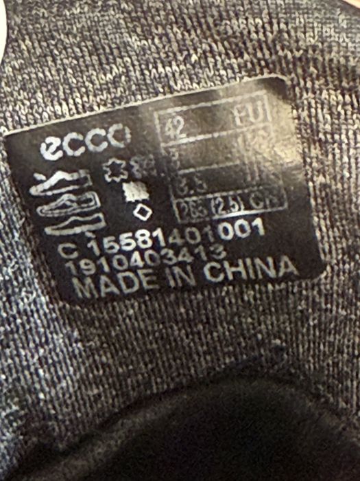 Кожаные кроссовки Ecco 42 р