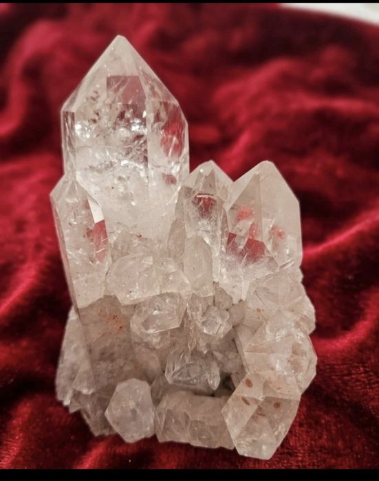 Cluster de Quartzo Cristal Natural (500g) – Peça de Coleção / Decoração