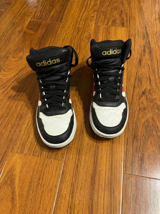 Buty chłopięce Adidas Hoop Mid 3.0 K rozmiar 35 jak nowe