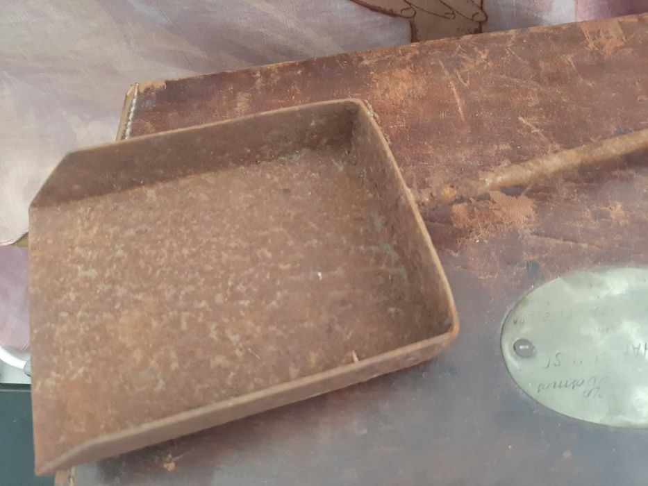 Pá para Cinzas de Lareira, em ferro forjado.