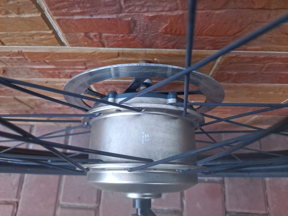 Kolo z silnikiem do roweru elektrycznego