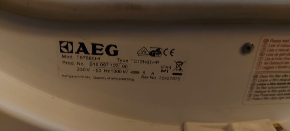 Сушильна машина AEG