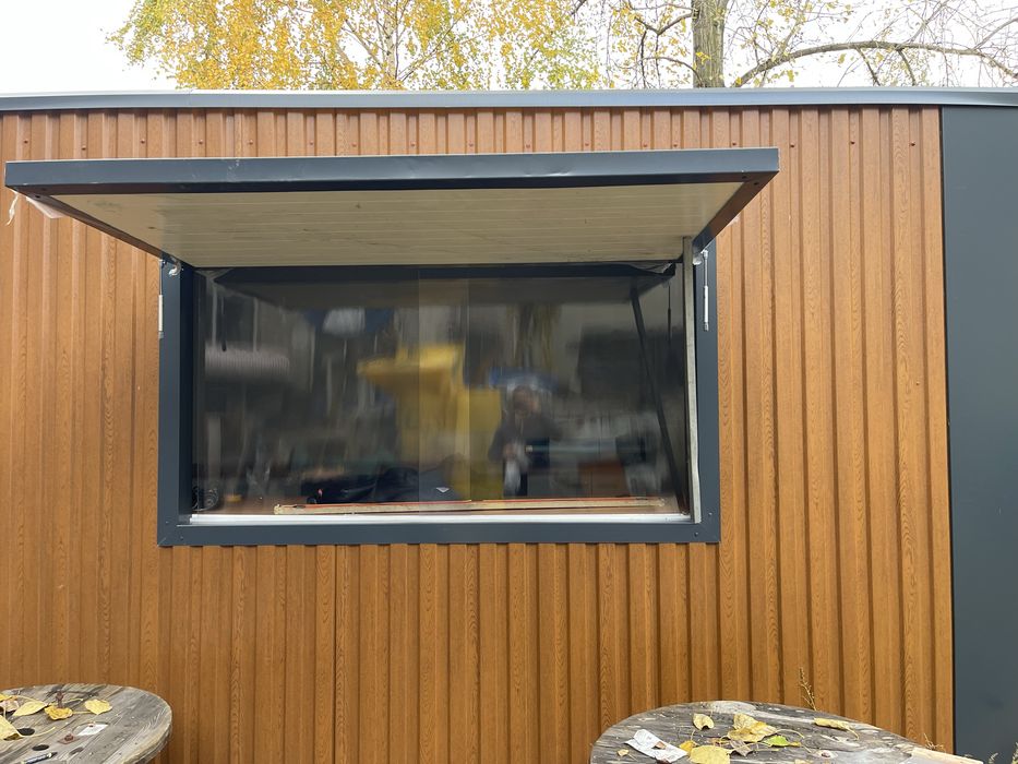 Kontener gastronomiczny 4x2,5m