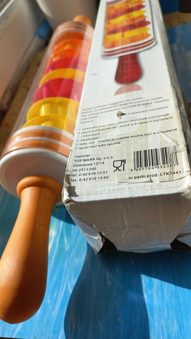 Wałek silikonowy z foremkami do ciasta, babeczki NOWY