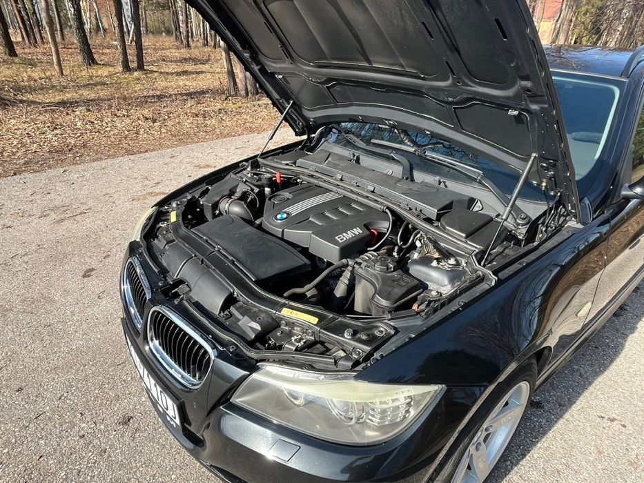 BMW E91 318d 2009r Polift