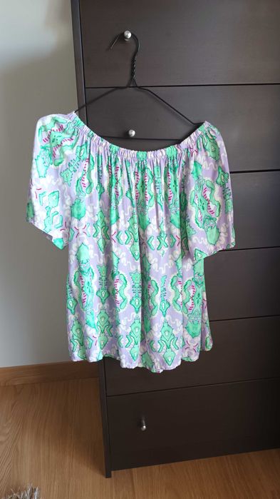 Blusa em lilás e verde da karamel