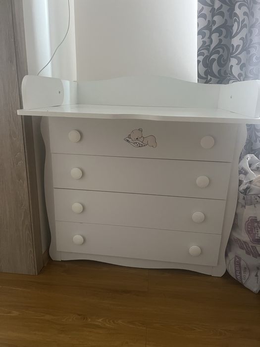 Дитячий пеленальний комод