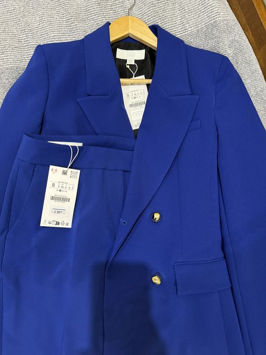 Класичний костюм від Zara