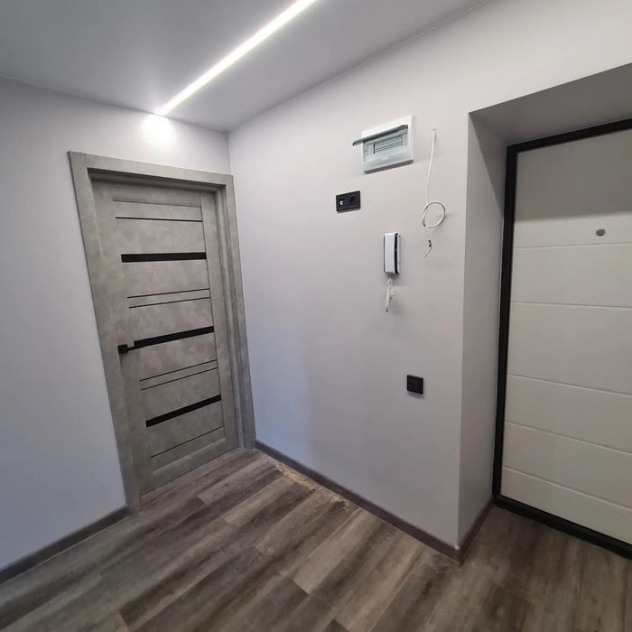 Ремонт квартир.Офисів.Будинків.Електрик.Шпаклівка.Плитка.Штукатурка.