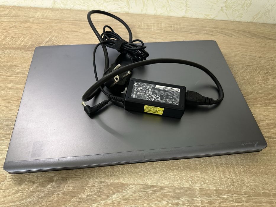 Acer Aspire 5810TG Intel Core 2 Solo SU3500 / RAM 4GB / HDD 500 GB