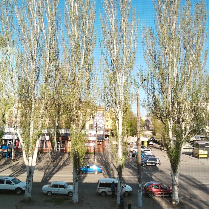 Сдаю 2-х кімнатну на Соцмісті на довготривалий  строк з технікою.