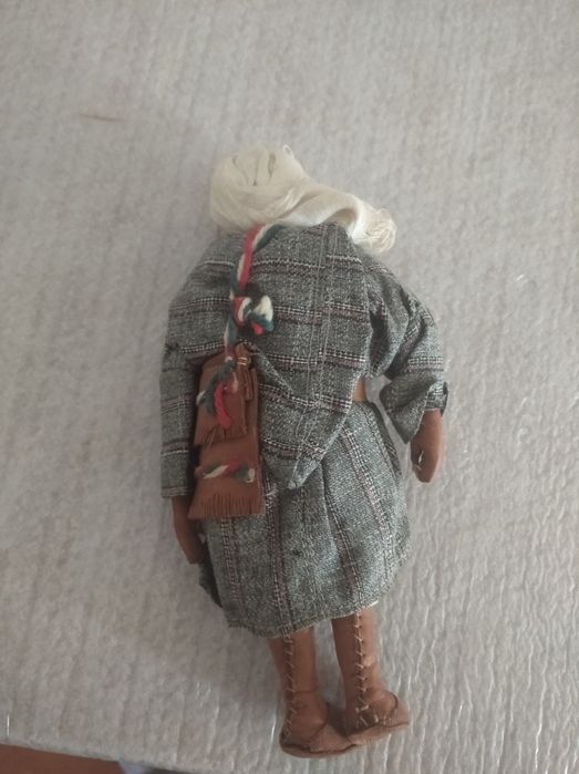 Boneca em couro muito antigo